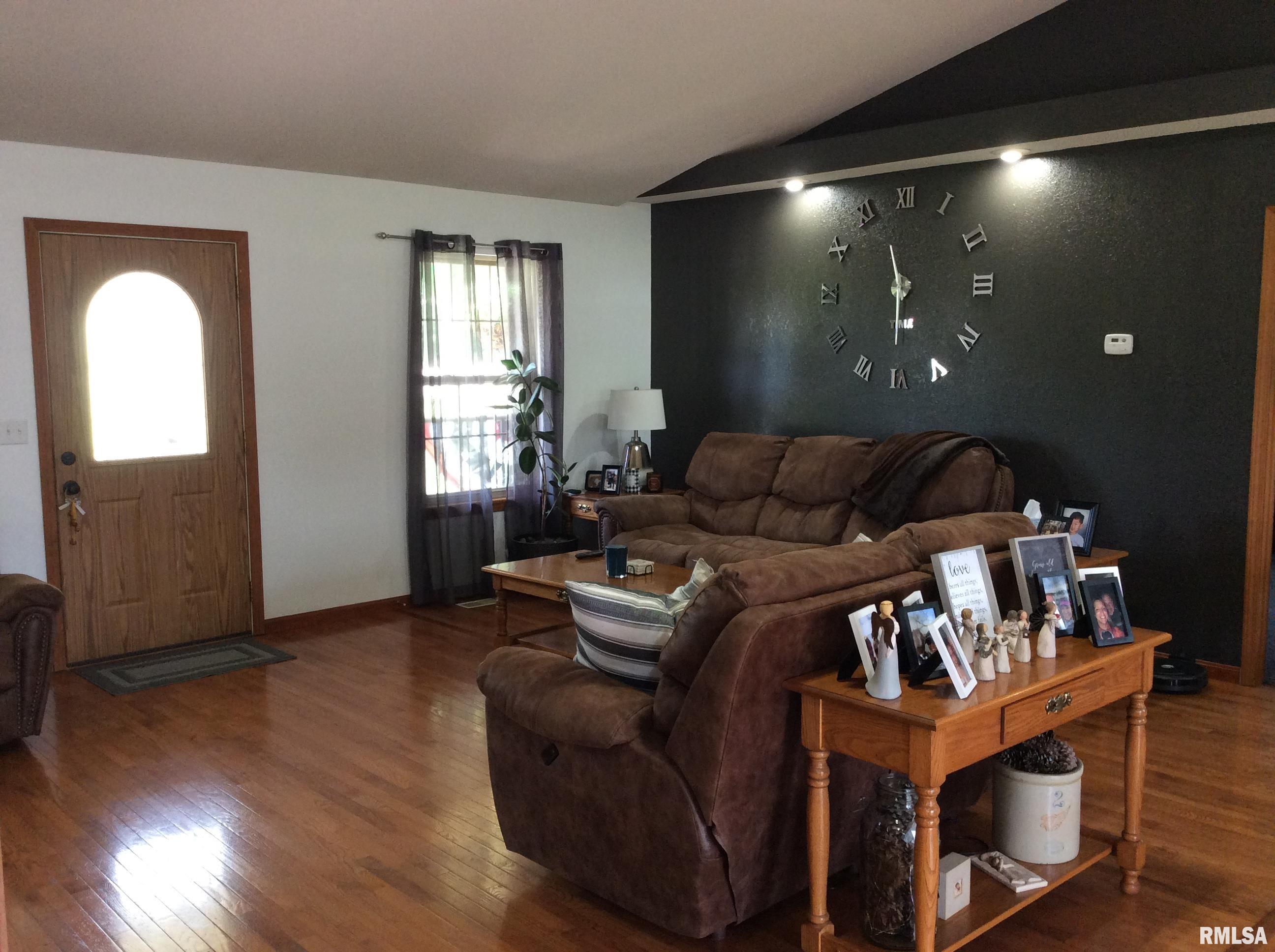 14762 East Windsong Road Mount Vernon, IL 62864 - Photo 3 of 94 Gallery Image 3