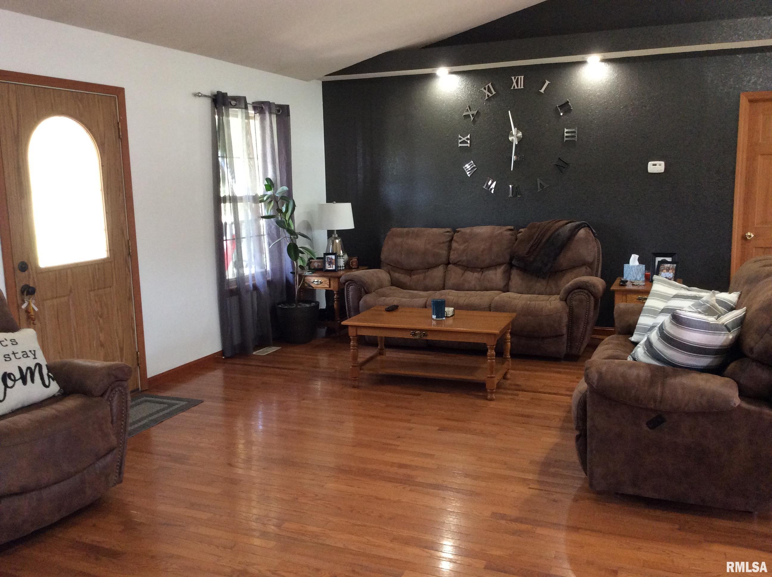 14762 East Windsong Road Mount Vernon, IL 62864 - Photo 4 of 94 Gallery Image 4