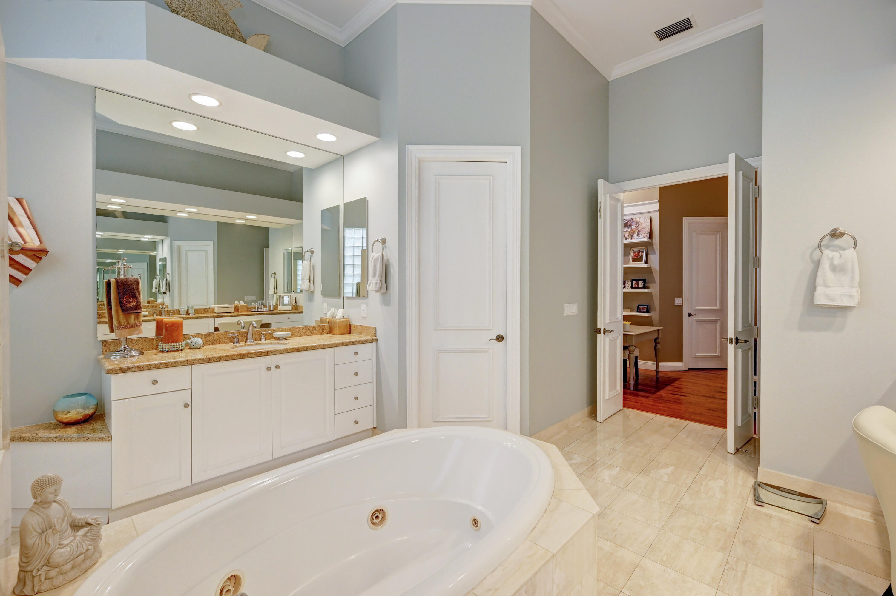 4938 Northwest 23 Court Boca Raton, FL 33431 - Photo 17 of 55 MasterBath3