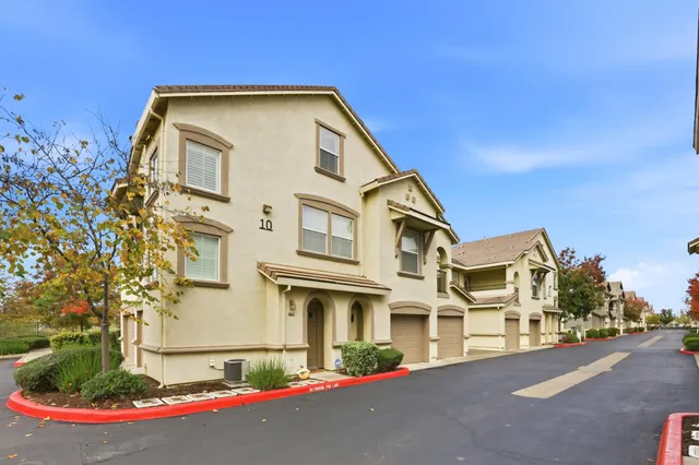 $460,000 | 5512 Tares Circle, Elk Grove, CA 95757