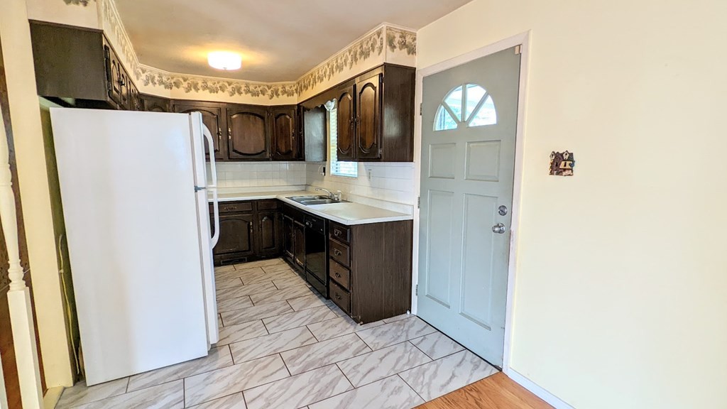 126 Cedar Hills Road Sevierville, TN 37862 - Photo 4 of 23 Gallery Image 4