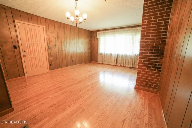 $291,500 | 160 Rector Drive, Harrogate, TN 37752