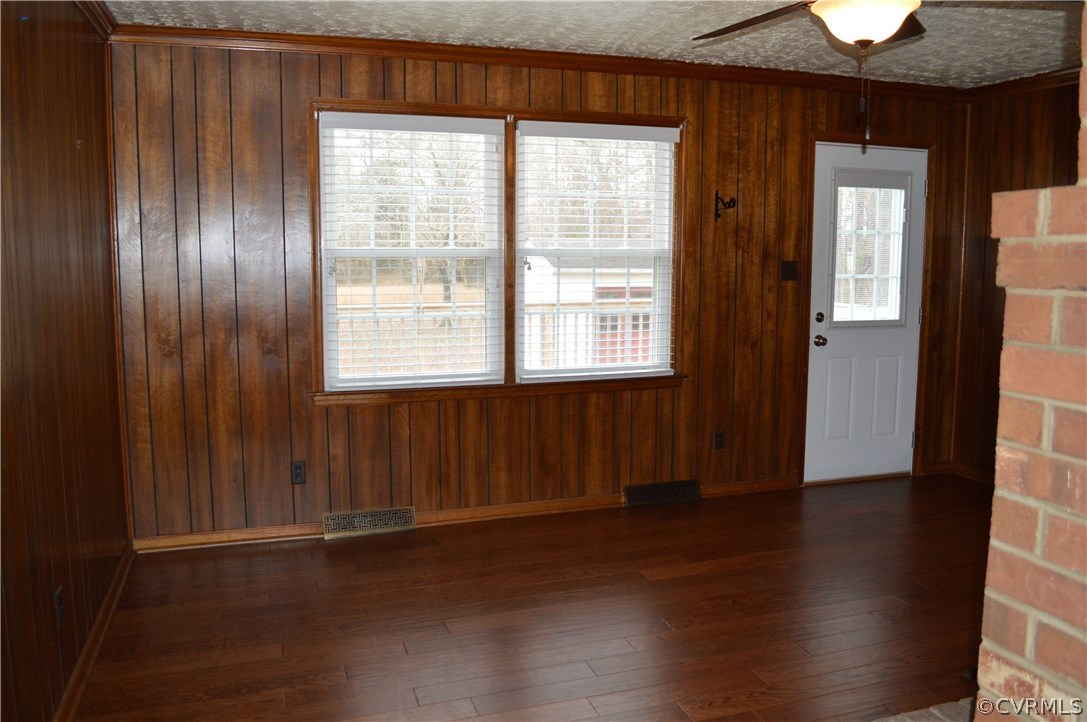 20403 Cox Road Sutherland, VA 23885 - Photo 16 of 32 Gallery Image 16