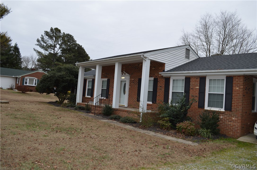20403 Cox Road Sutherland, VA 23885 - Photo 3 of 32 Gallery Image 3