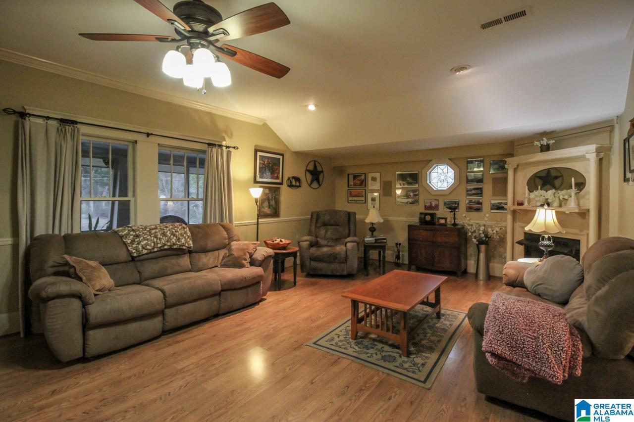 1304 3rd Avenue South Jasper, AL 35501 - Photo 7 of 16