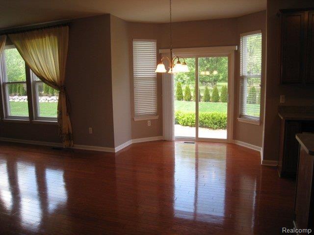 3622 Everett Drive Rochester, MI 48307 - Photo 9 of 23 09 Breakfast.JPG
