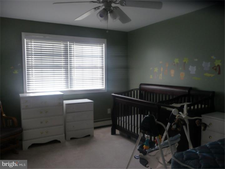 43 Flamingo Road Levittown, PA 19056 - Photo 22 of 25 Gallery Image 22