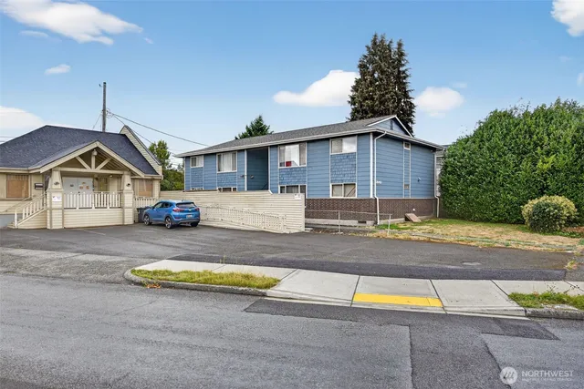 $950,000 | 1040 South Ferry Street, Tacoma, WA 98405