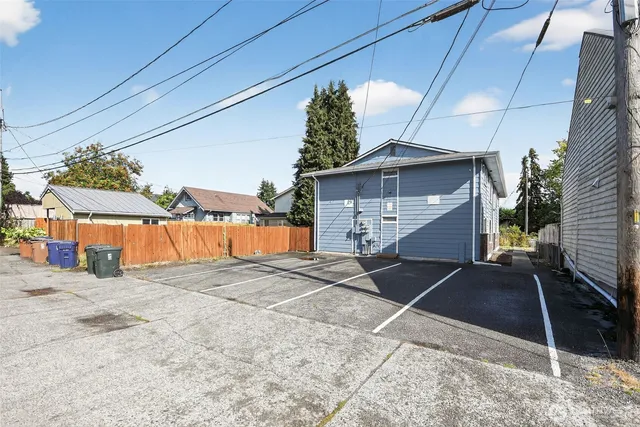 $950,000 | 1040 South Ferry Street, Tacoma, WA 98405