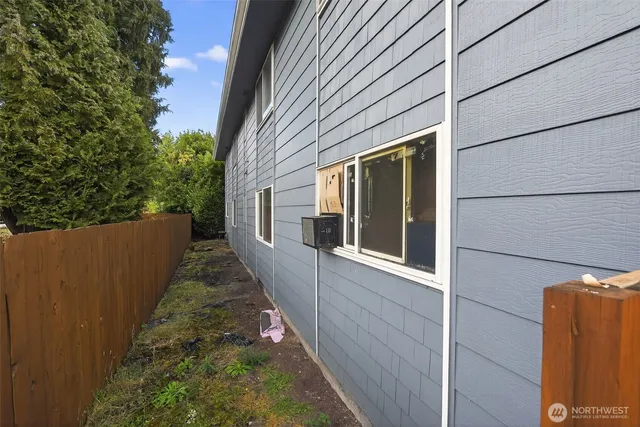 $950,000 | 1040 South Ferry Street, Tacoma, WA 98405