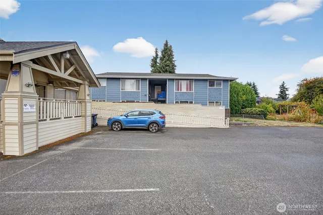 $950,000 | 1040 South Ferry Street, Tacoma, WA 98405