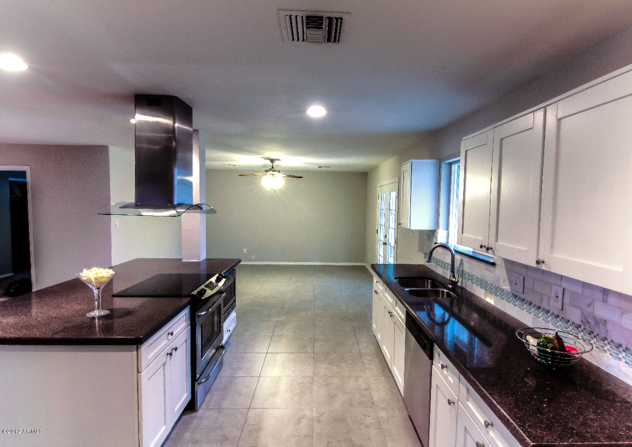 3511 South Terrace Road Tempe, AZ 85282 - Photo 6 of 18 Terrece House-4909__