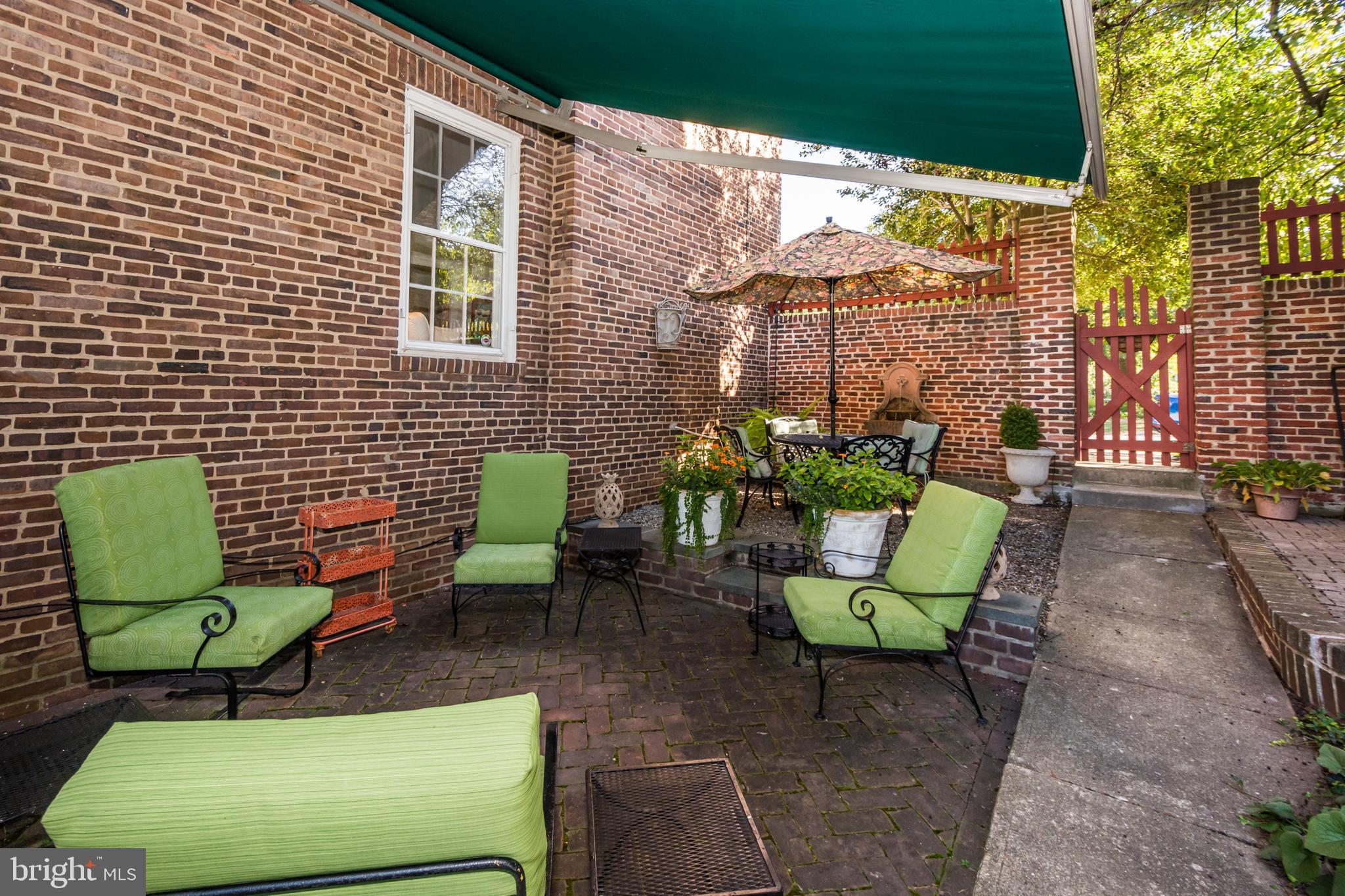 4324 Roland Avenue Baltimore, MD 21210 - Photo 11 of 67 Closer View of Brick Patio