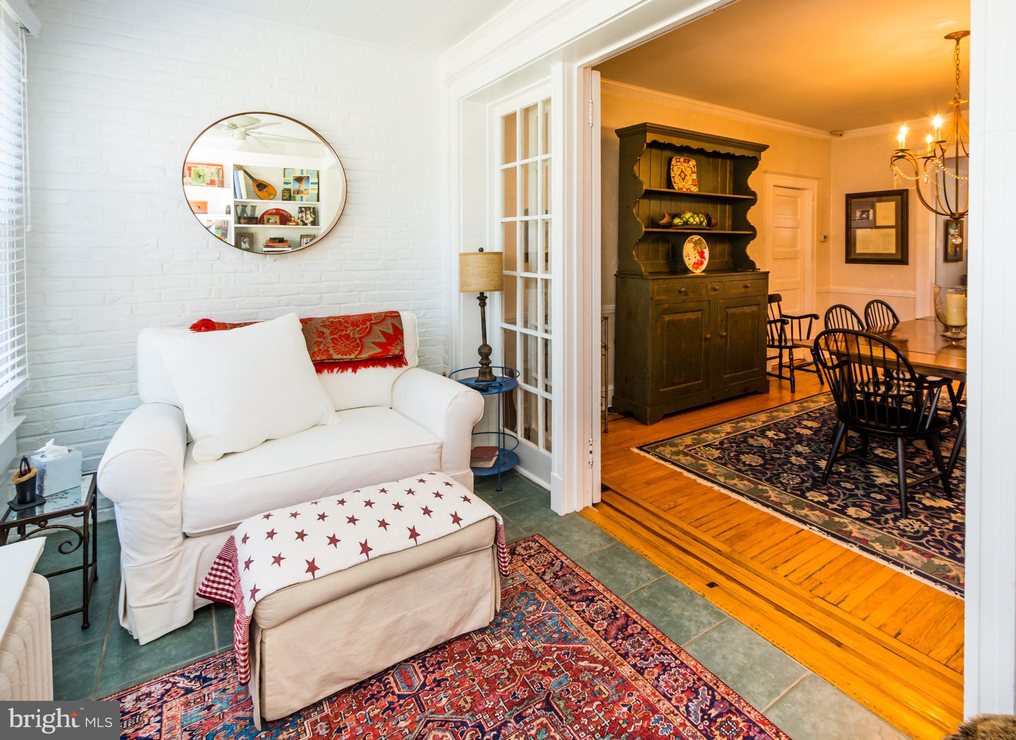 4324 Roland Avenue Baltimore, MD 21210 - Photo 29 of 67 Sunroom Coziness