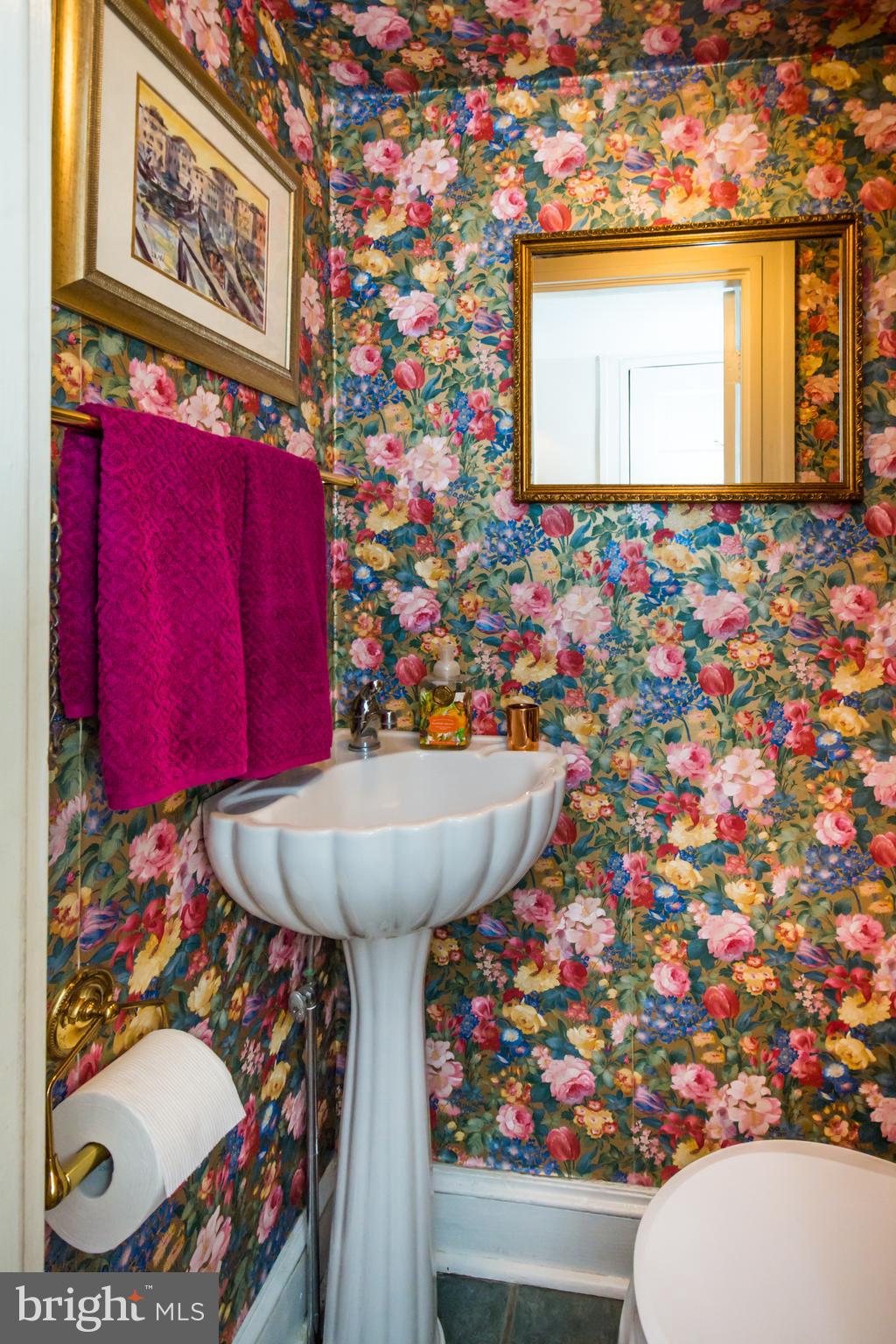 4324 Roland Avenue Baltimore, MD 21210 - Photo 39 of 67 Charming Half Bath