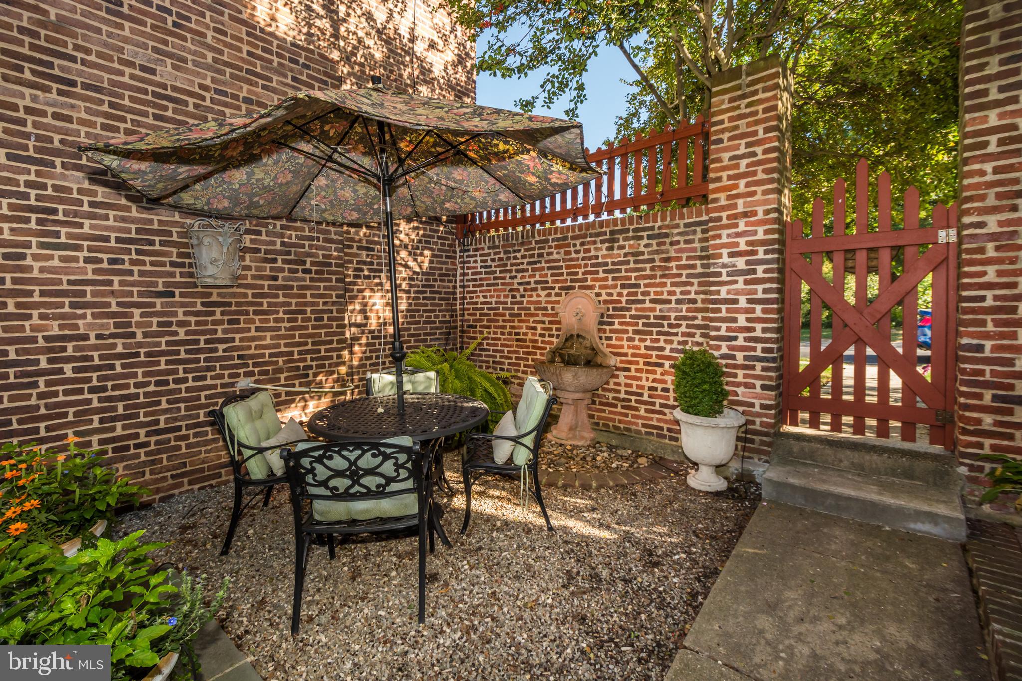 4324 Roland Avenue Baltimore, MD 21210 - Photo 10 of 67 Soothing Fountain at Outdoor Dining Area