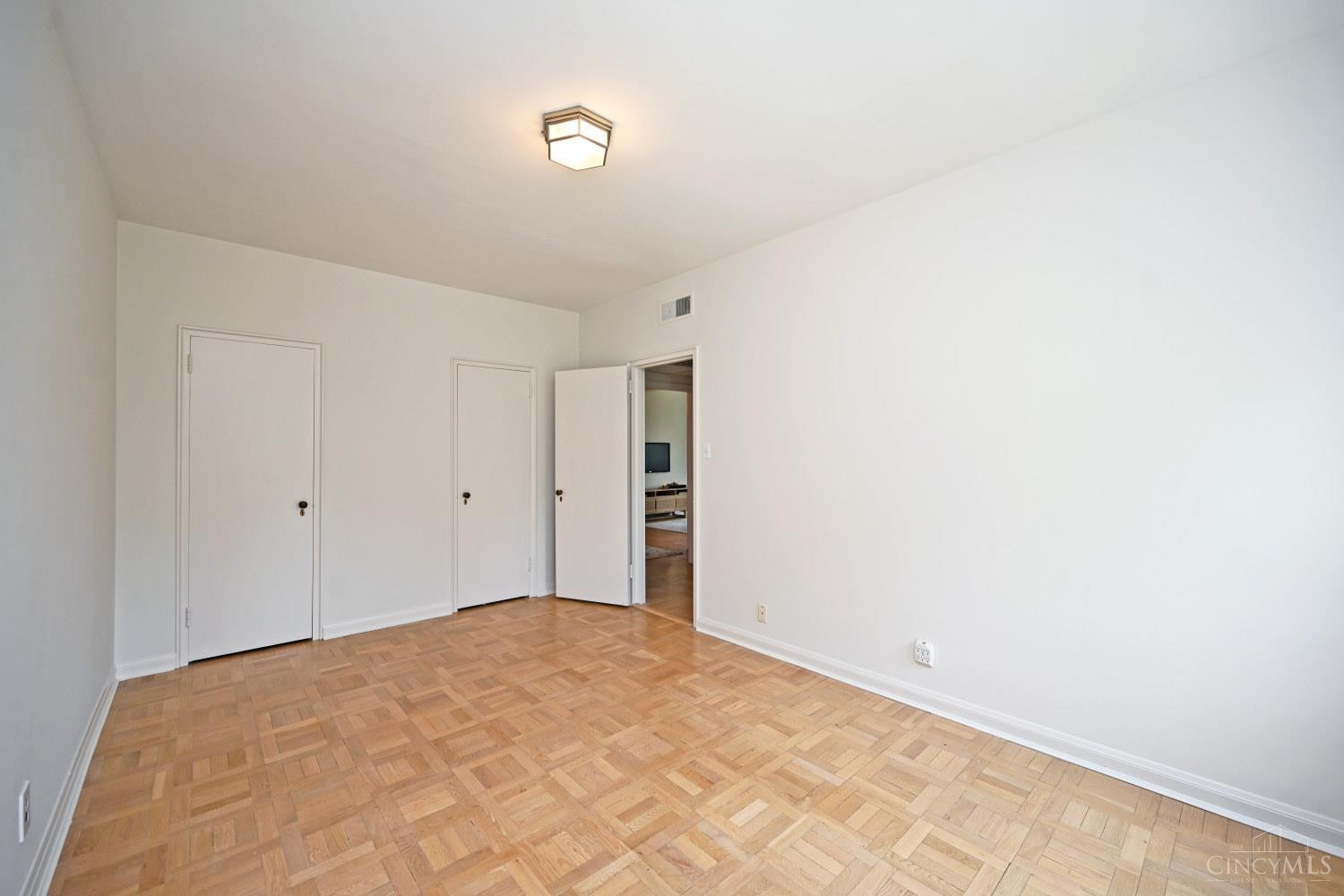 2380 Madison Road, Unit E2A Cincinnati, OH 45208 - Photo 37 of 50