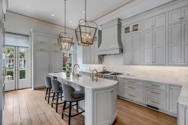$17,900,000 | 2 Water Street, Charleston, SC 29401