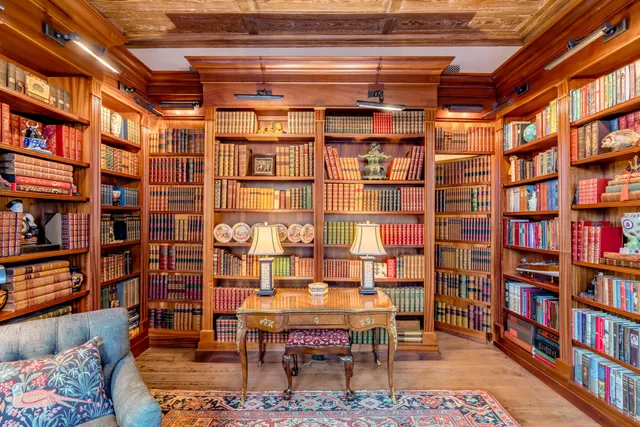 $17,900,000 | 2 Water Street, Charleston, SC 29401