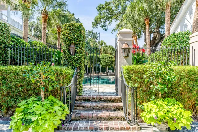 $17,900,000 | 2 Water Street, Charleston, SC 29401
