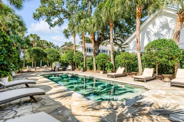$17,900,000 | 2 Water Street, Charleston, SC 29401