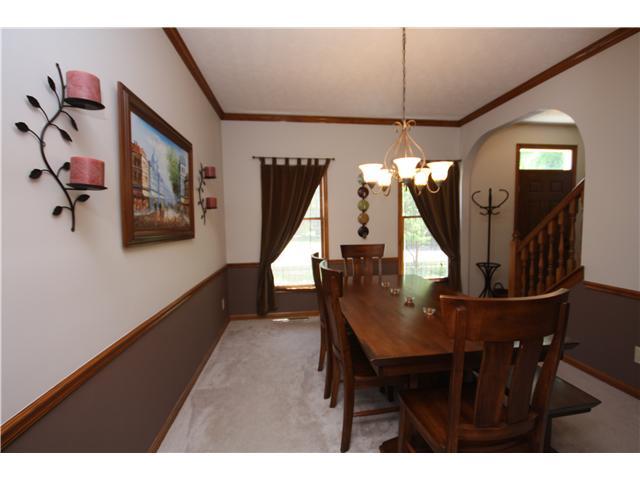 1011 Riva Ridge Boulevard Columbus, OH 43230 - Photo 4 of 25 Gallery Image 4