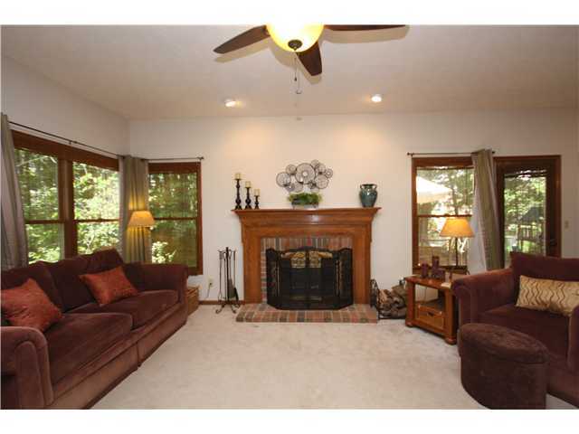 1011 Riva Ridge Boulevard Columbus, OH 43230 - Photo 6 of 25 Gallery Image 6