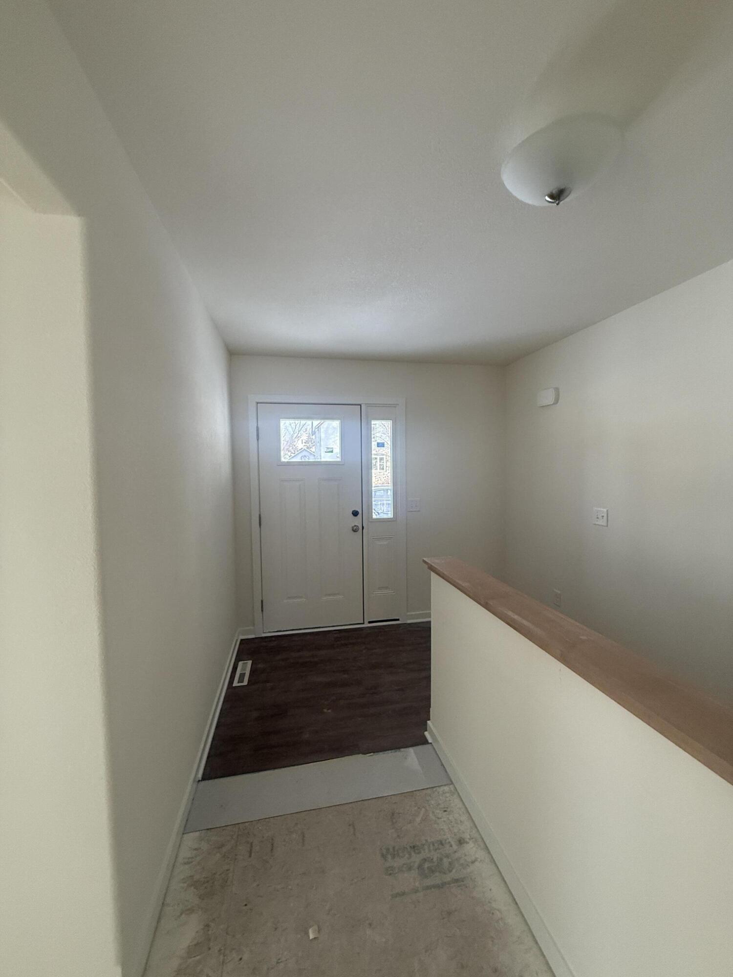 622 Maple Street Fort Atkinson, WI 53538 - Photo 8 of 21 20260120_212151318_iOS