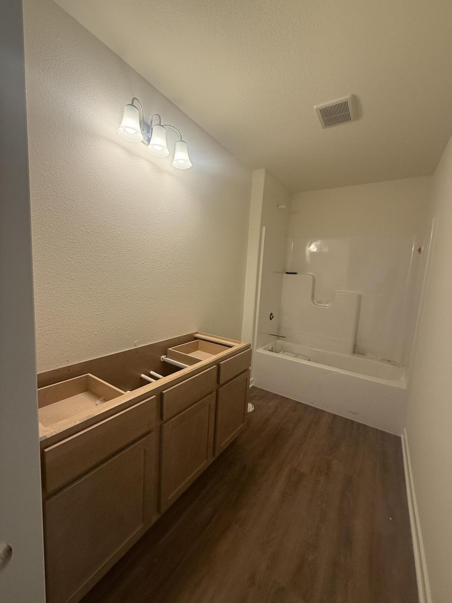 622 Maple Street Fort Atkinson, WI 53538 - Photo 10 of 21 20260120_212126358_iOS