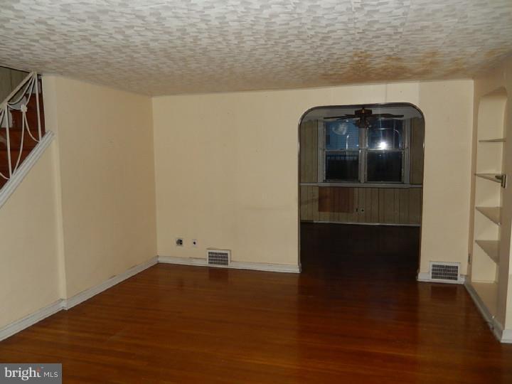 82 Gilpin Road Upper Darby, PA 19082 - Photo 3 of 15