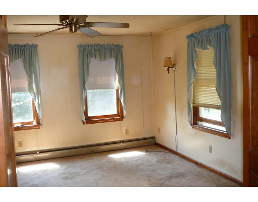 2 Sycamore Drive Rutland, MA 01543 - Photo 9 of 16
