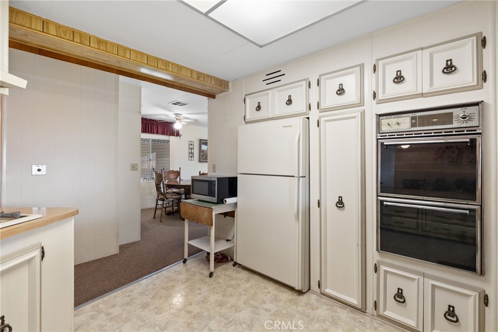 239 Lake Drive Bodfish, CA 93205 - Photo 18 of 42