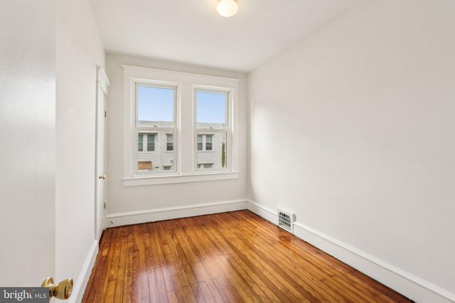 $325,000 | 111 Cooper Avenue, Collingswood, NJ 08108