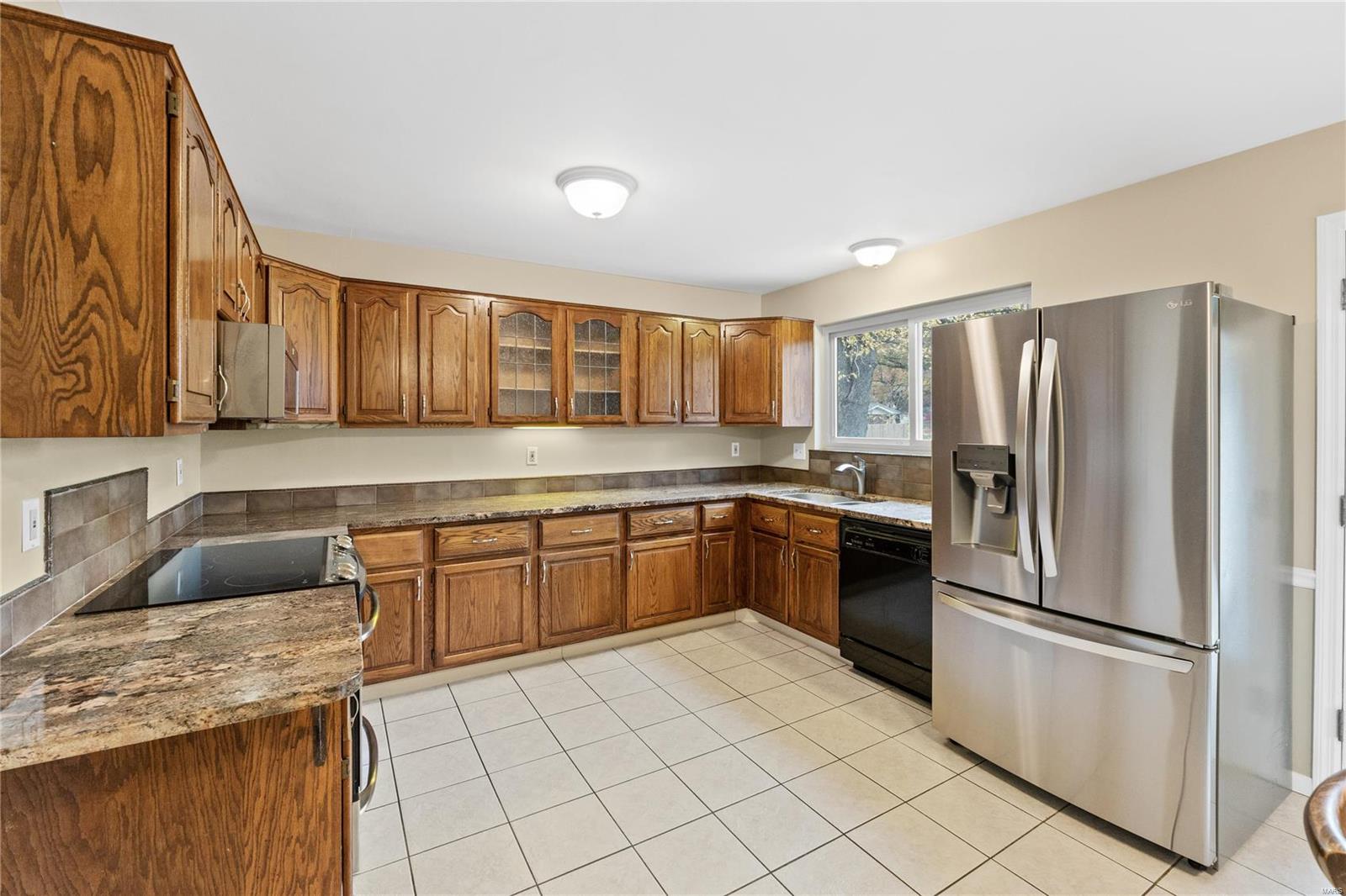 407 Spring Valley Court Chesterfield, MO 63017 - Photo 14 of 52 Gallery Image 14