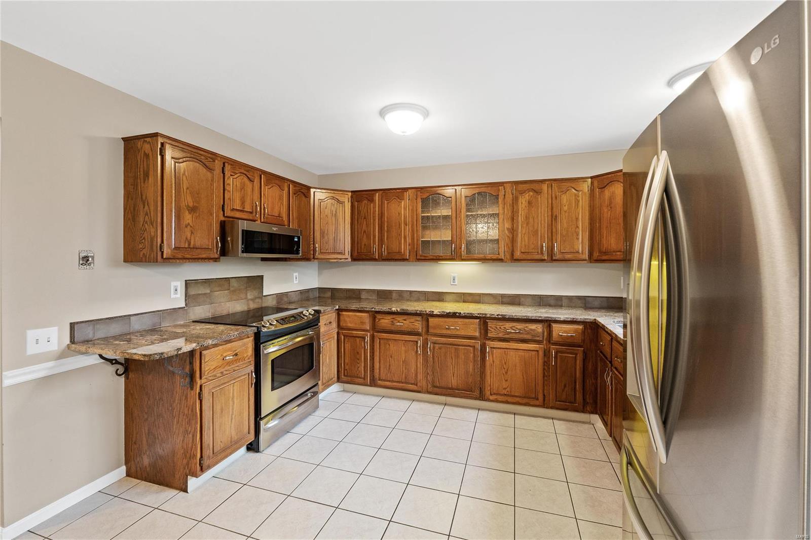 407 Spring Valley Court Chesterfield, MO 63017 - Photo 16 of 52 Gallery Image 16