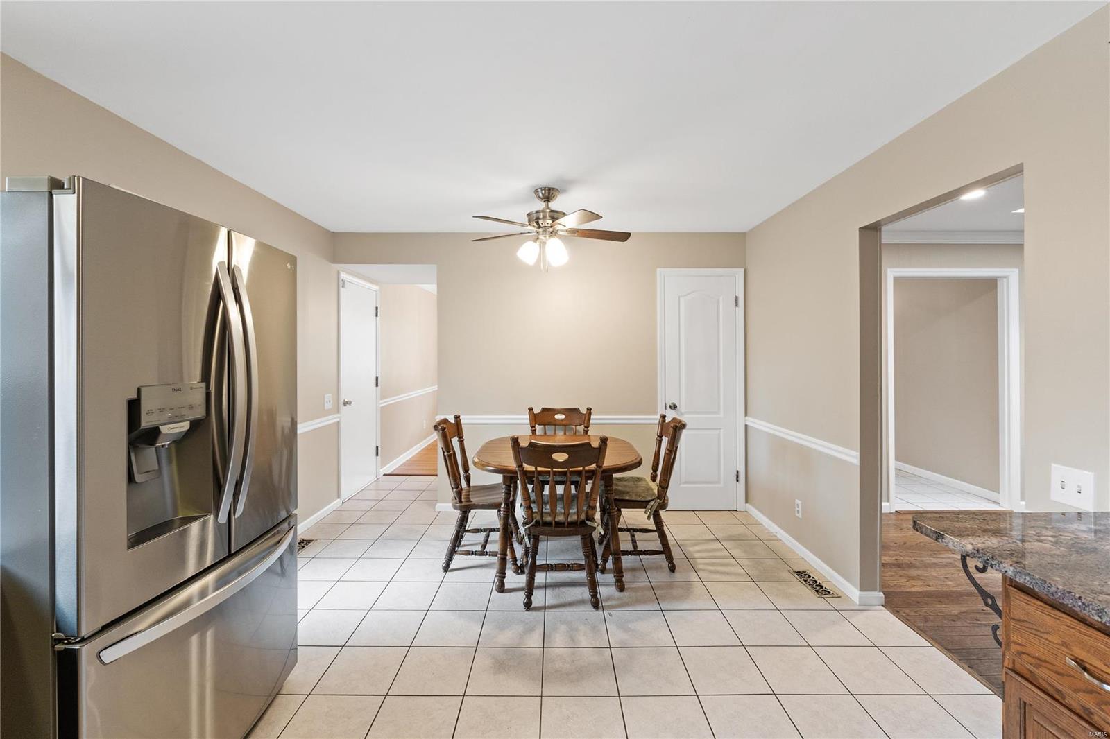 407 Spring Valley Court Chesterfield, MO 63017 - Photo 17 of 52 Gallery Image 17