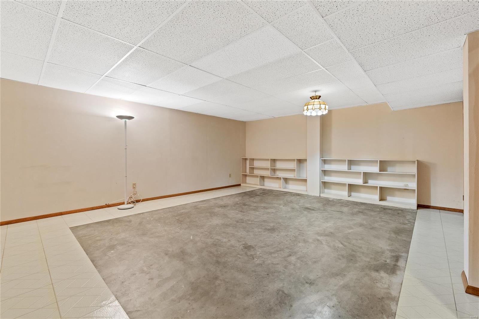 407 Spring Valley Court Chesterfield, MO 63017 - Photo 33 of 52 Gallery Image 33