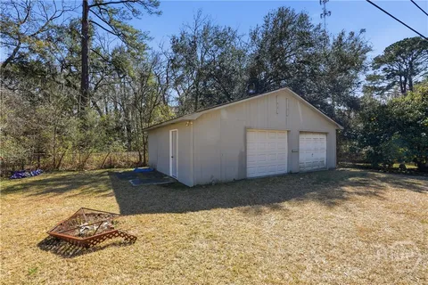 $225,000 | 306 Chatham Villa Drive, Garden City, GA 31408