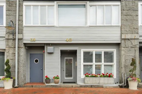$1,495,000 | 40 Commercial Wharf, Unit 40, Boston, MA 02110