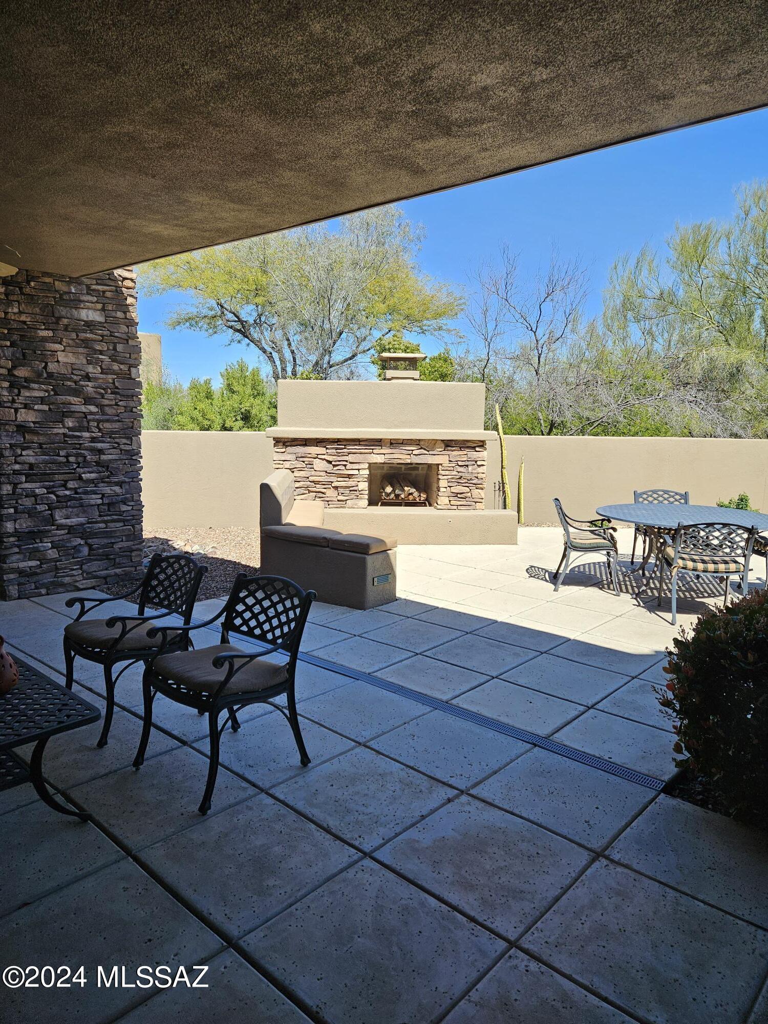 12269 North Reflection Ridge Drive Oro Valley, AZ 85755 - Photo 5 of 9