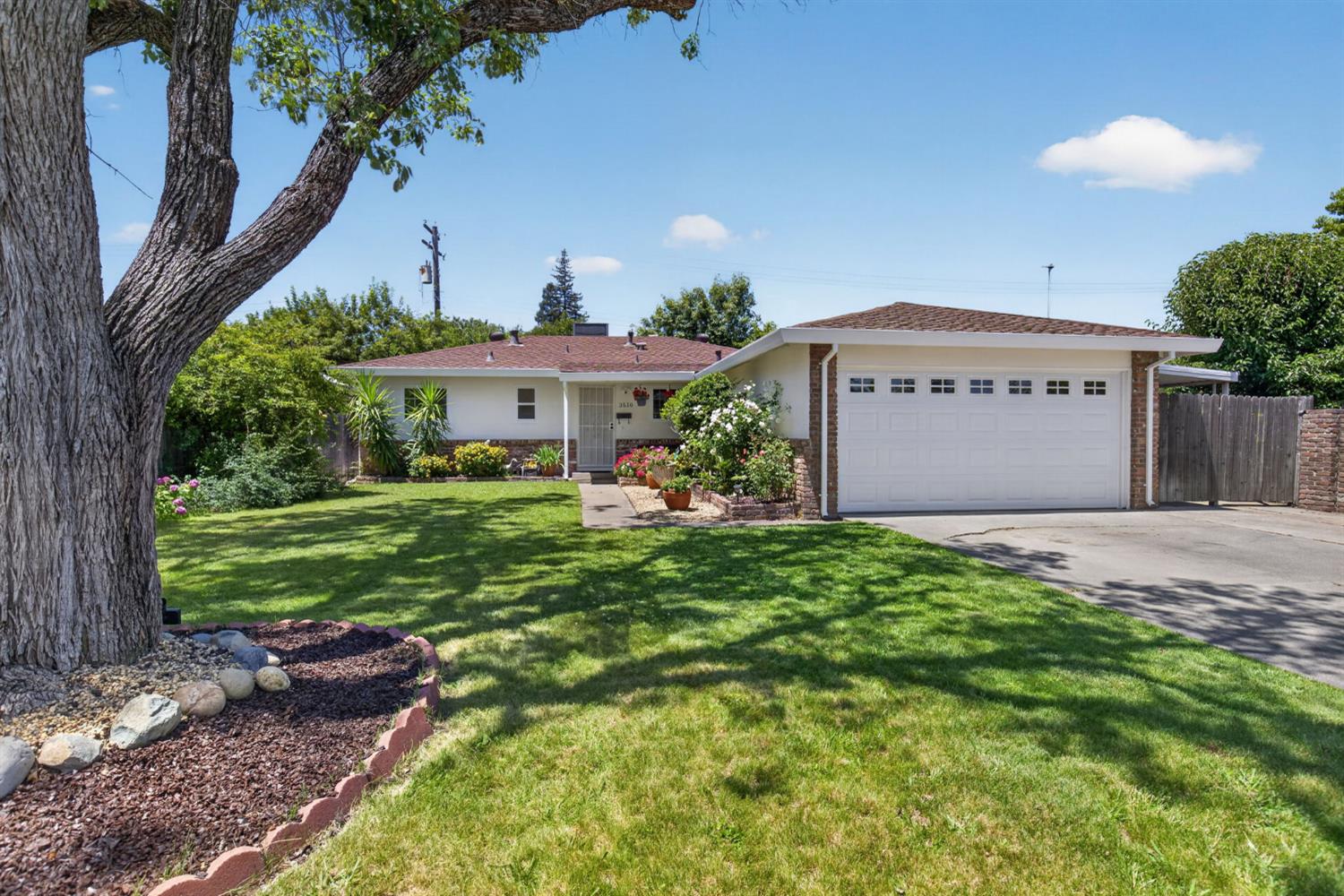 3510 Ardmore Road Sacramento, CA 95821 - Photo 1 of 32