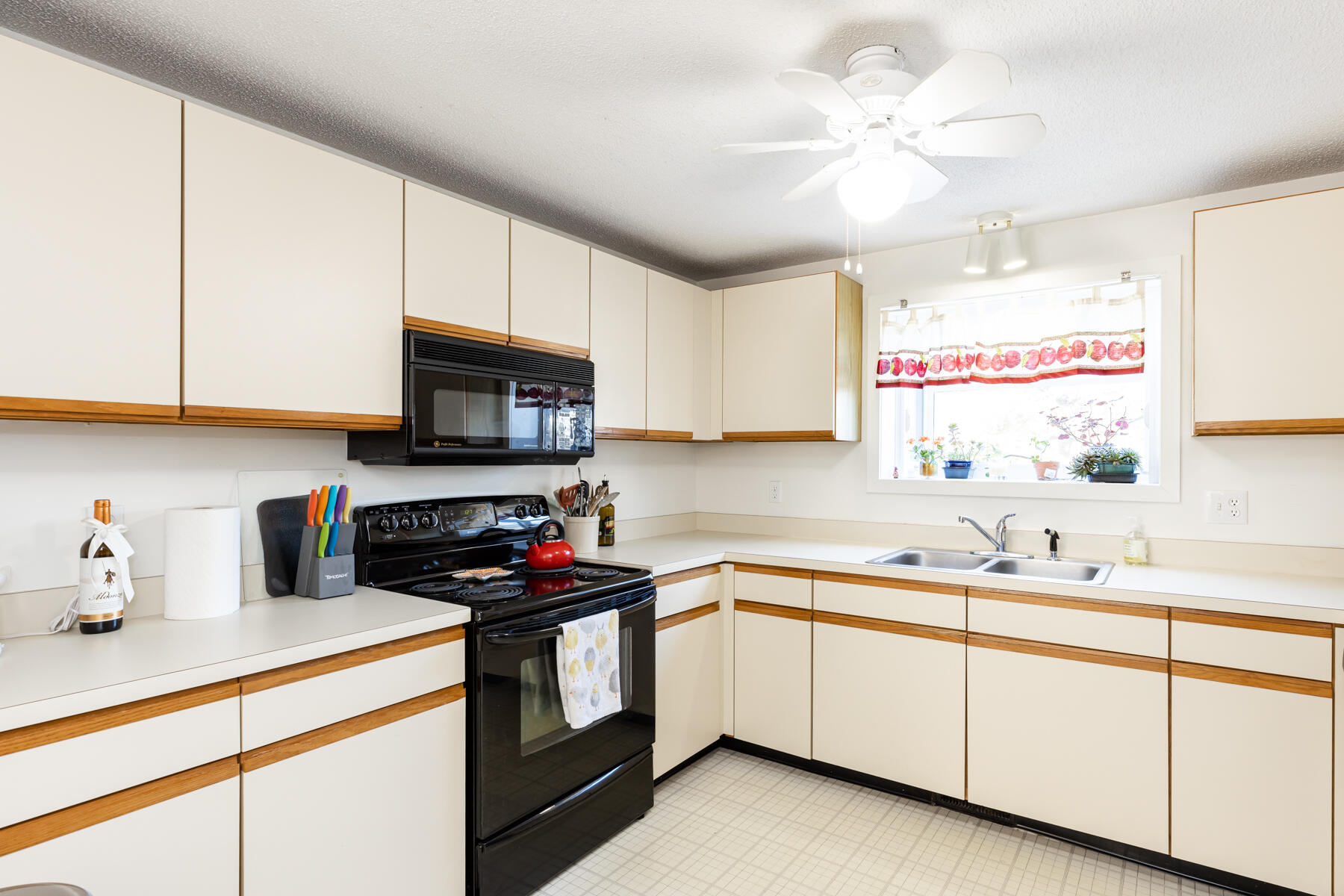 126 T Shellback Way, Unit T Mashpee, MA 02649 - Photo 14 of 43 126TShellbackWayMashpee-5003