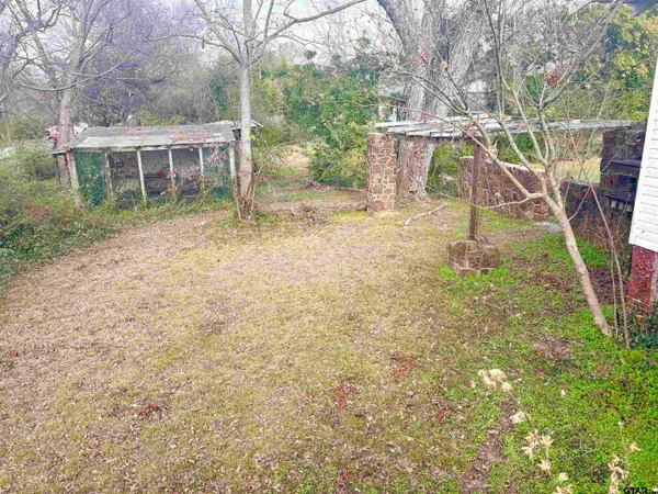$276,000 | 305 Quitman Street, Pittsburg, TX 75686