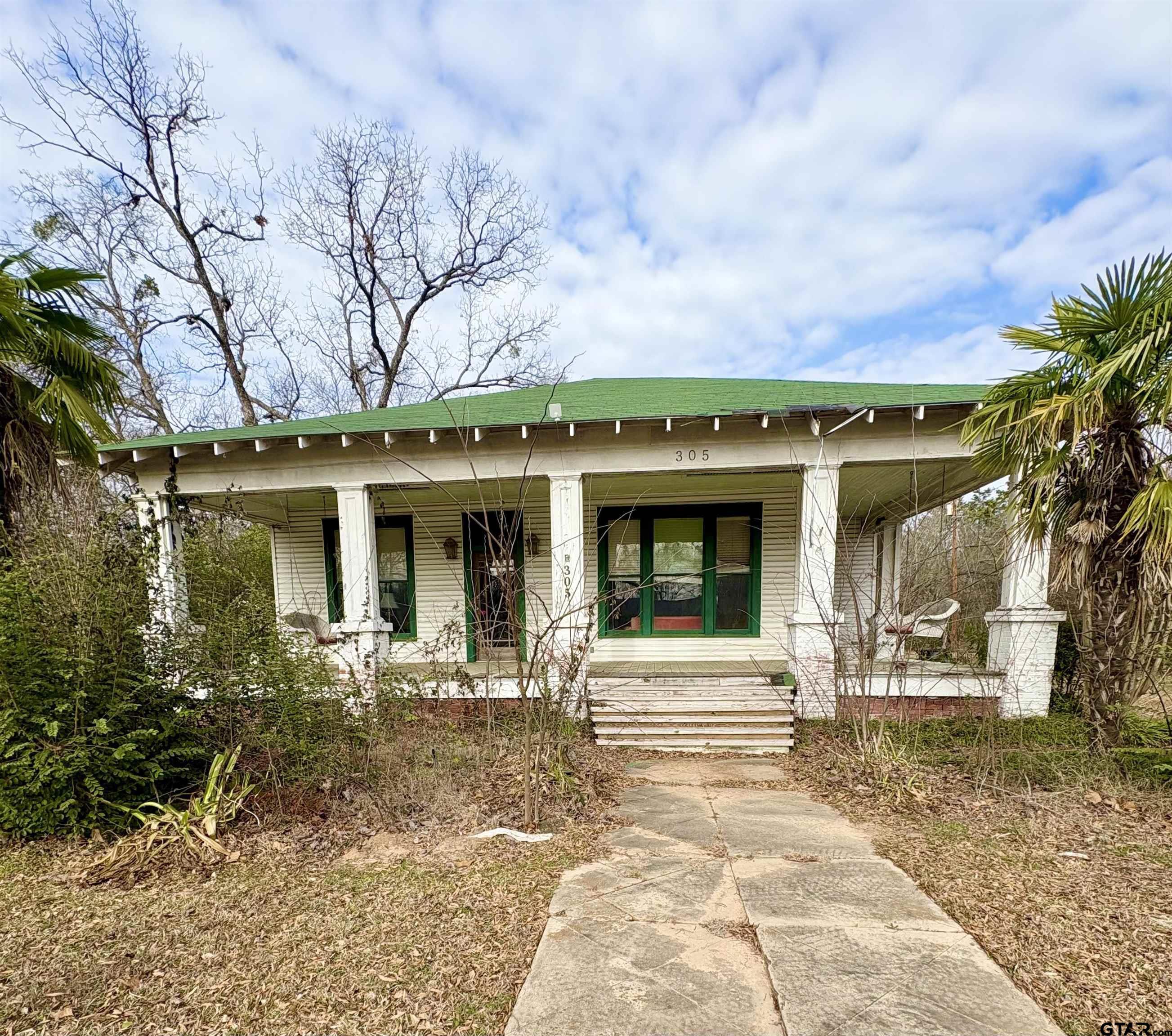 305 Quitman Street Pittsburg, TX 75686 - Photo 2 of 38