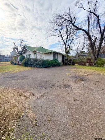 $276,000 | 305 Quitman Street, Pittsburg, TX 75686