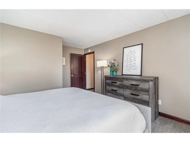 $234,999 | 3320 Louisiana Avenue South, Unit 410, St. Louis Park, MN 55426