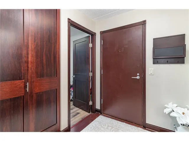 $234,999 | 3320 Louisiana Avenue South, Unit 410, St. Louis Park, MN 55426