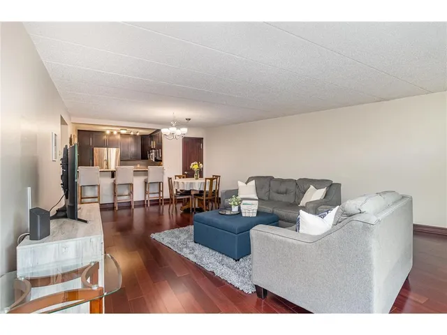 $234,999 | 3320 Louisiana Avenue South, Unit 410, St. Louis Park, MN 55426