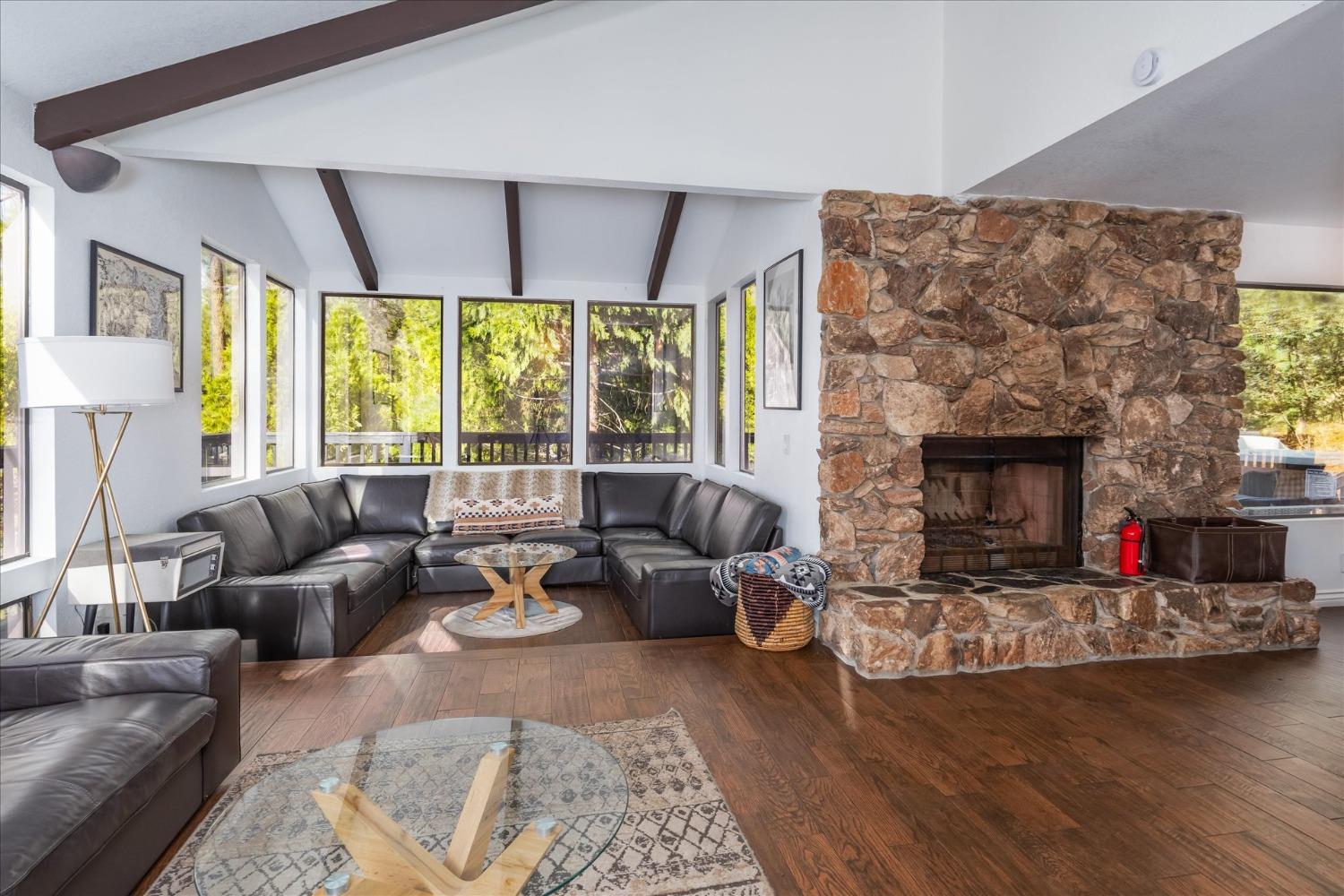 42893 Scenic Drive Oakhurst, CA 93644 - Photo 11 of 67