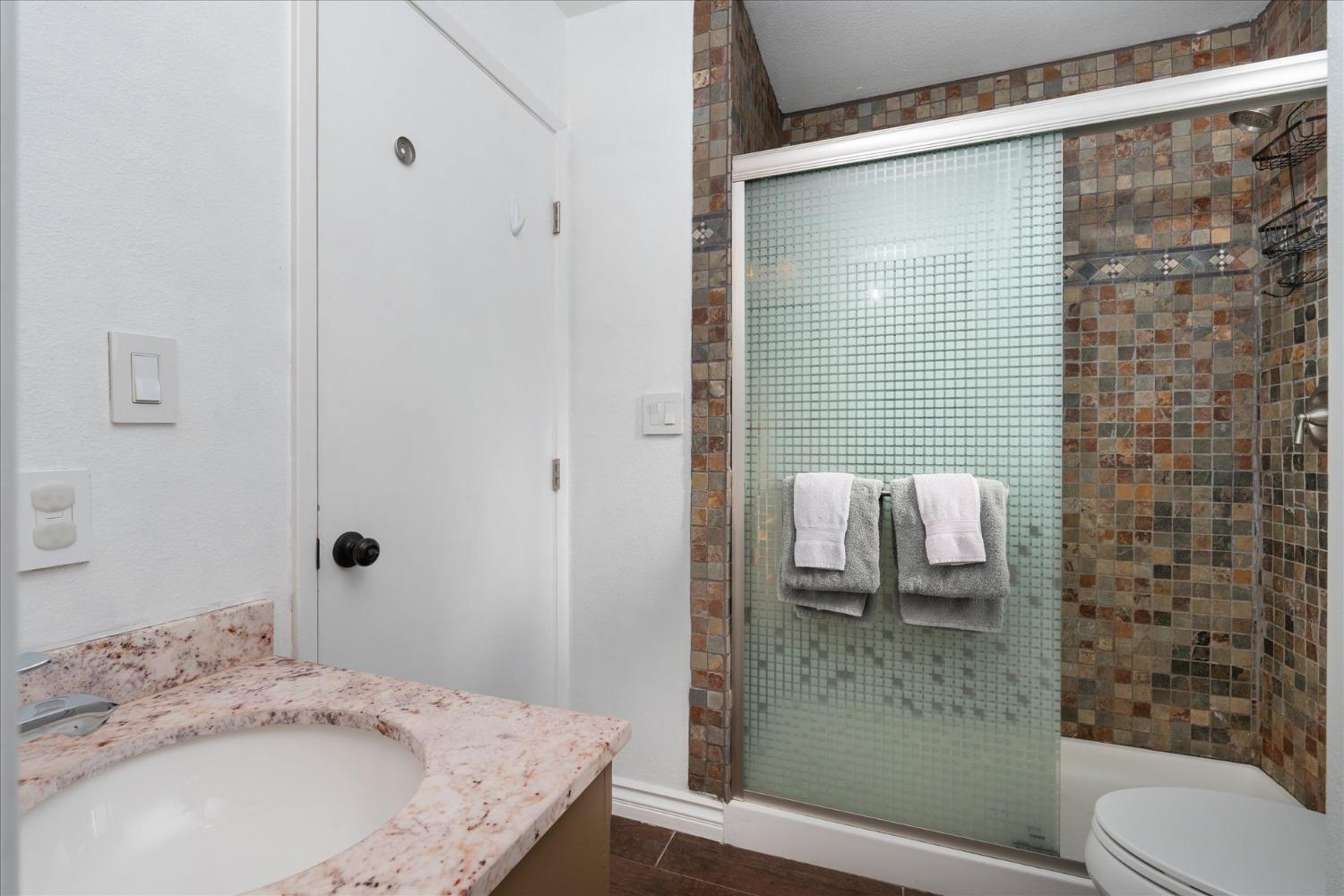 42893 Scenic Drive Oakhurst, CA 93644 - Photo 23 of 67